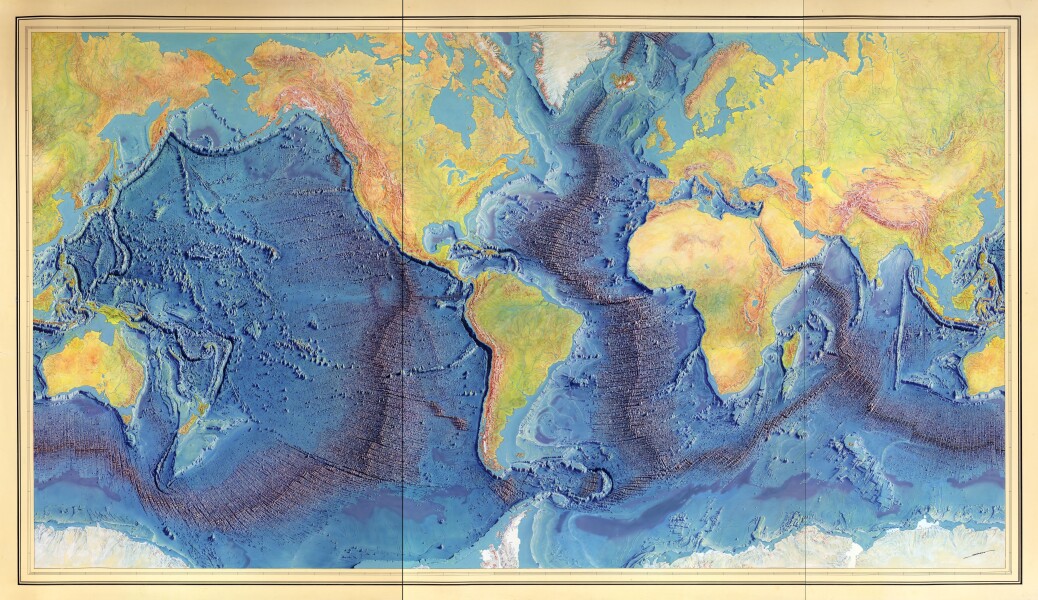 E170 - Map of the Ocean Floor 1977