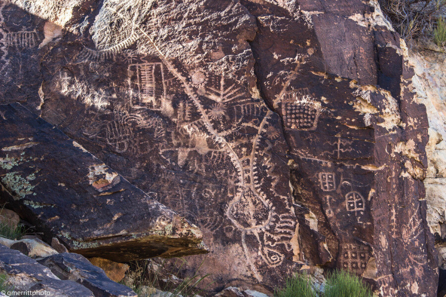 Petroglyph map calendar 750-1250