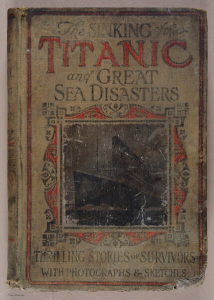 E346 - Sinking of Titanic - i12169